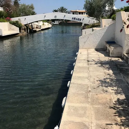 Porto Hydra *