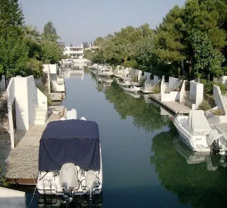 Porto Hydra Kır Evi